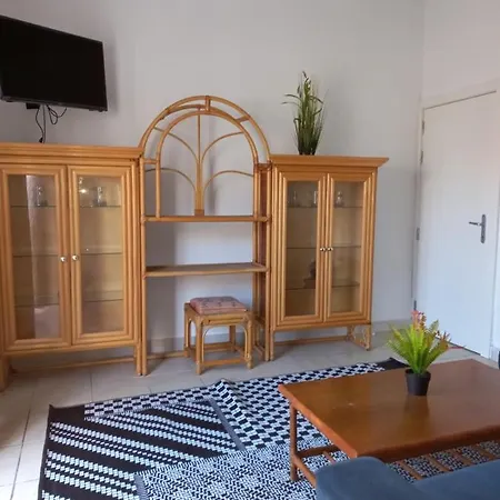 דירה Olivier House